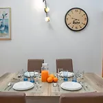 Panoramic Ocean View, Apt. T2, Magna Lejlighed *